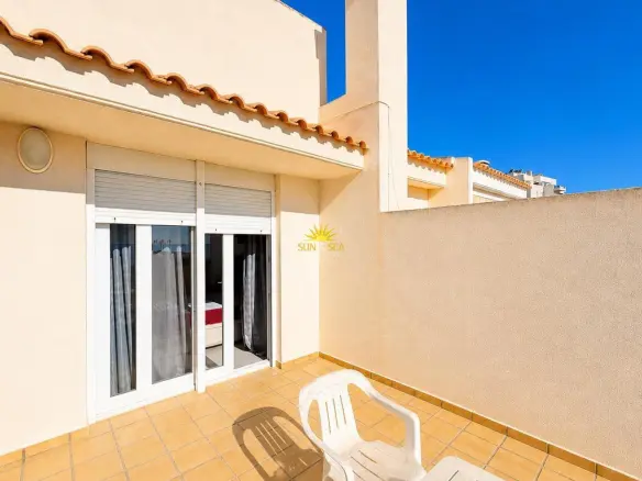 4-bedroom Penthouse In Torrevieja, Spain (170 M²)