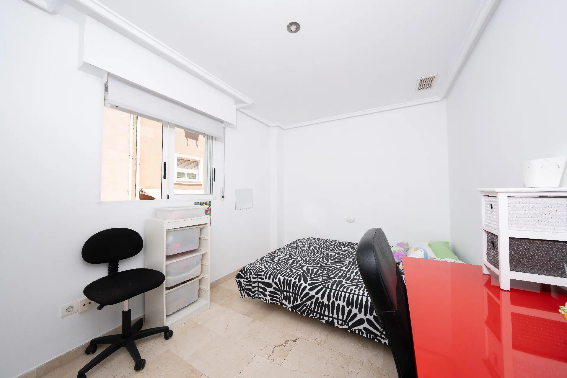 3-bedroom Terraced House In Elche, Spain (115 M²)