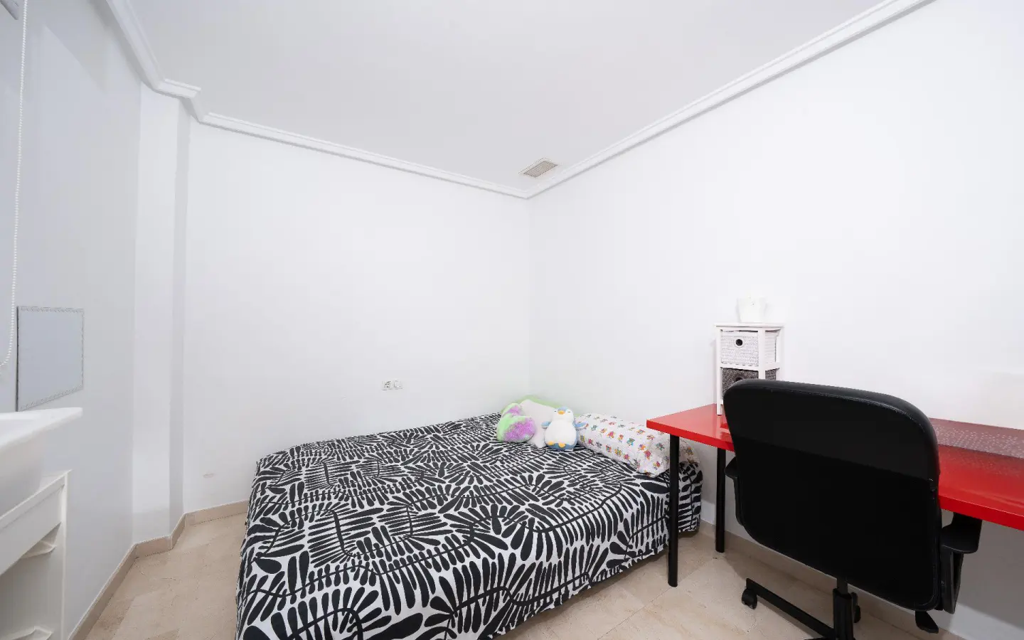 3-bedroom Terraced House In Elche, Spain (115 M²)