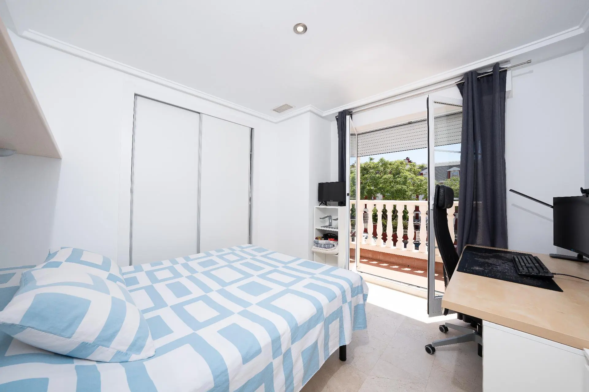 3-bedroom Terraced House In Elche, Spain (115 M²)