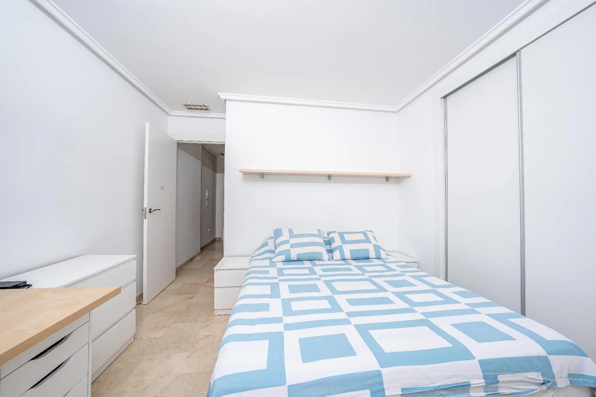 3-bedroom Terraced House In Elche, Spain (115 M²)