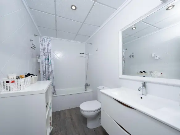 3-bedroom Terraced House In Elche, Spain (115 M²)