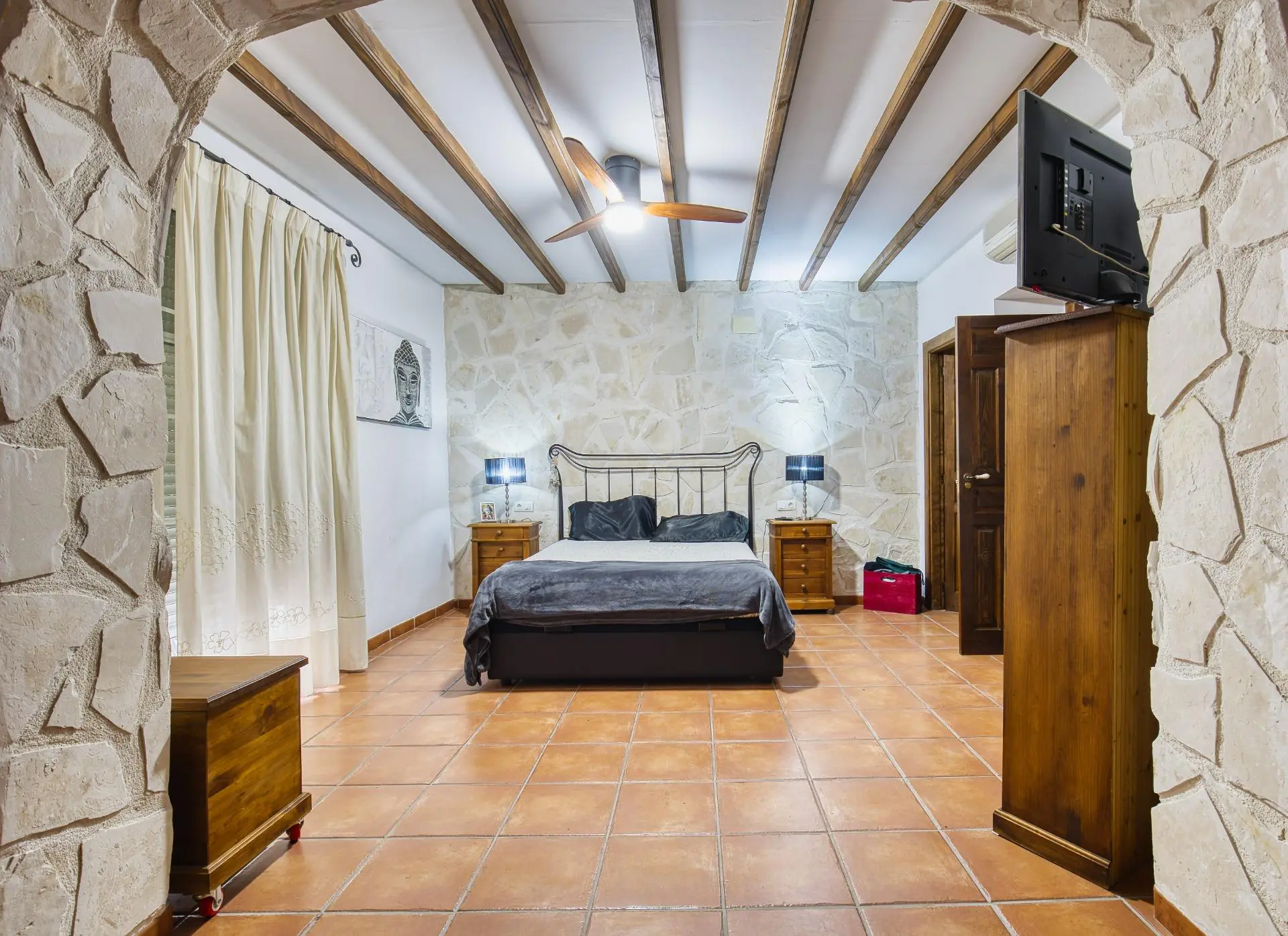 6-bedroom House In Novelda, Spain (364 M²)