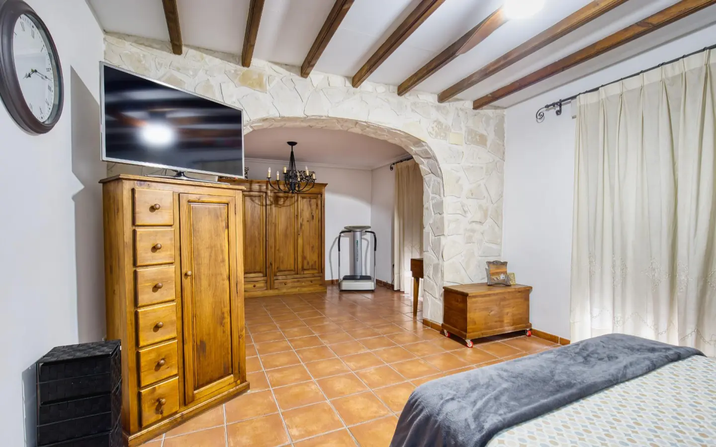 6-bedroom House In Novelda, Spain (364 M²)