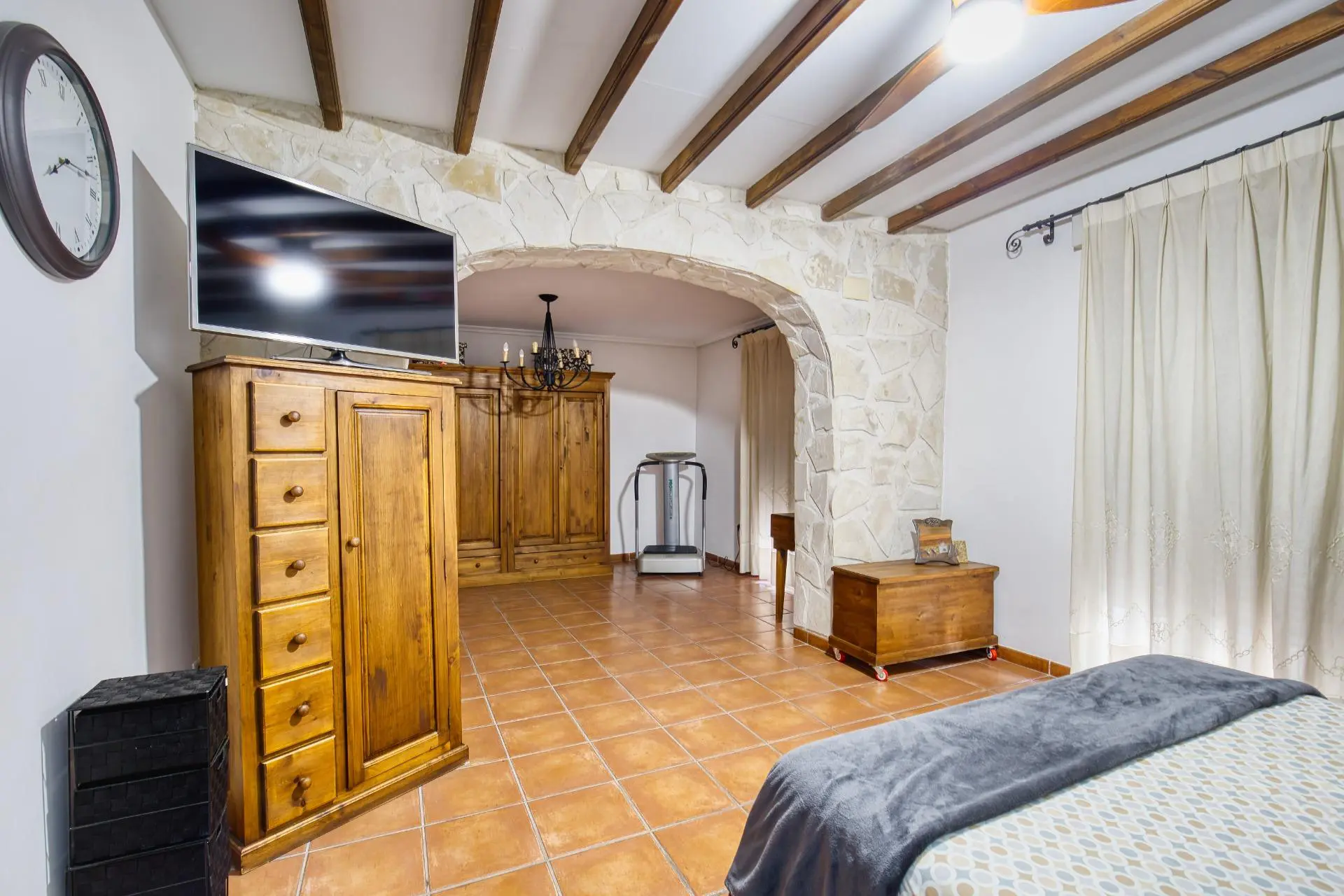6-bedroom House In Novelda, Spain (364 M²)