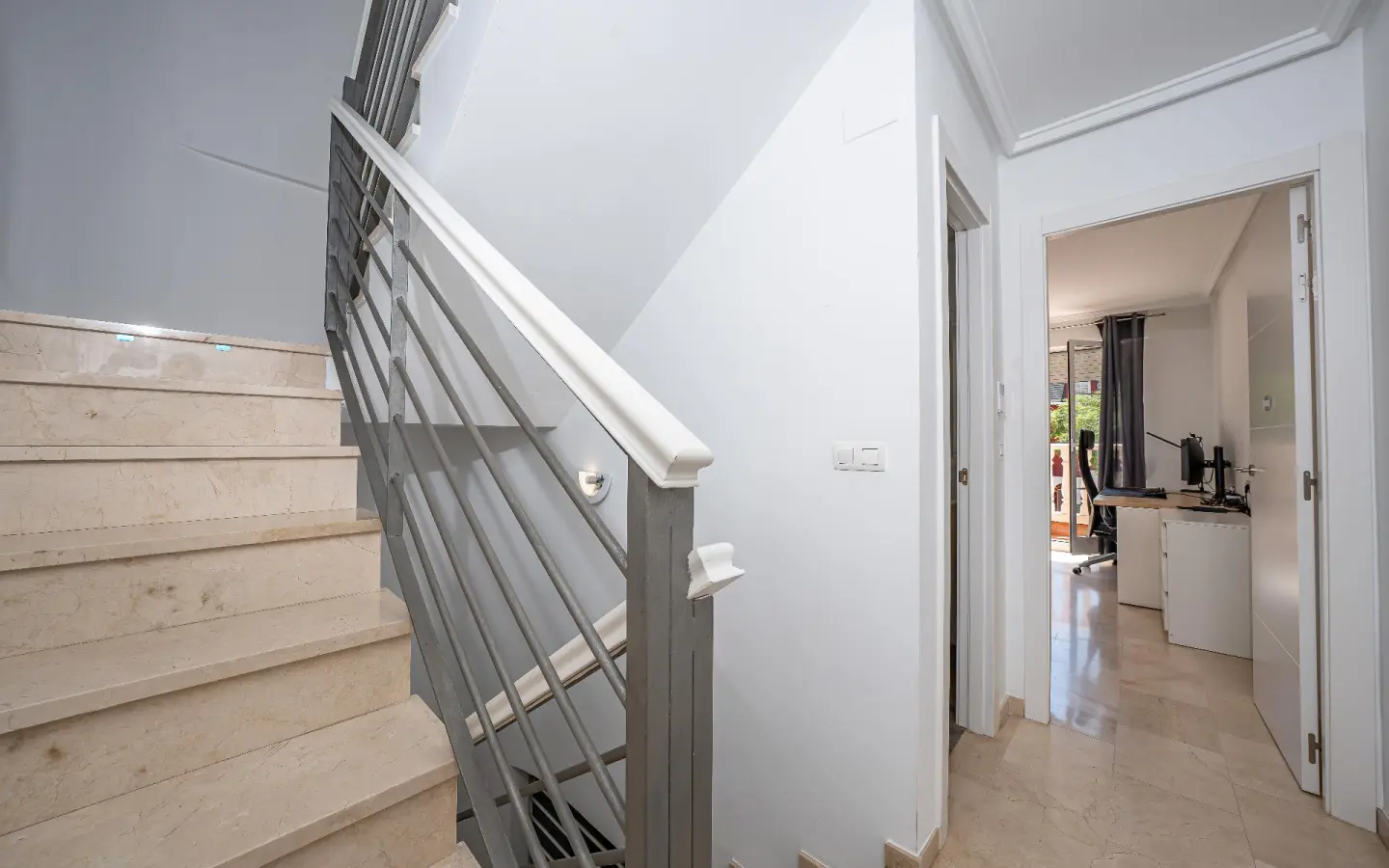 3-bedroom Terraced House In Elche, Spain (115 M²)