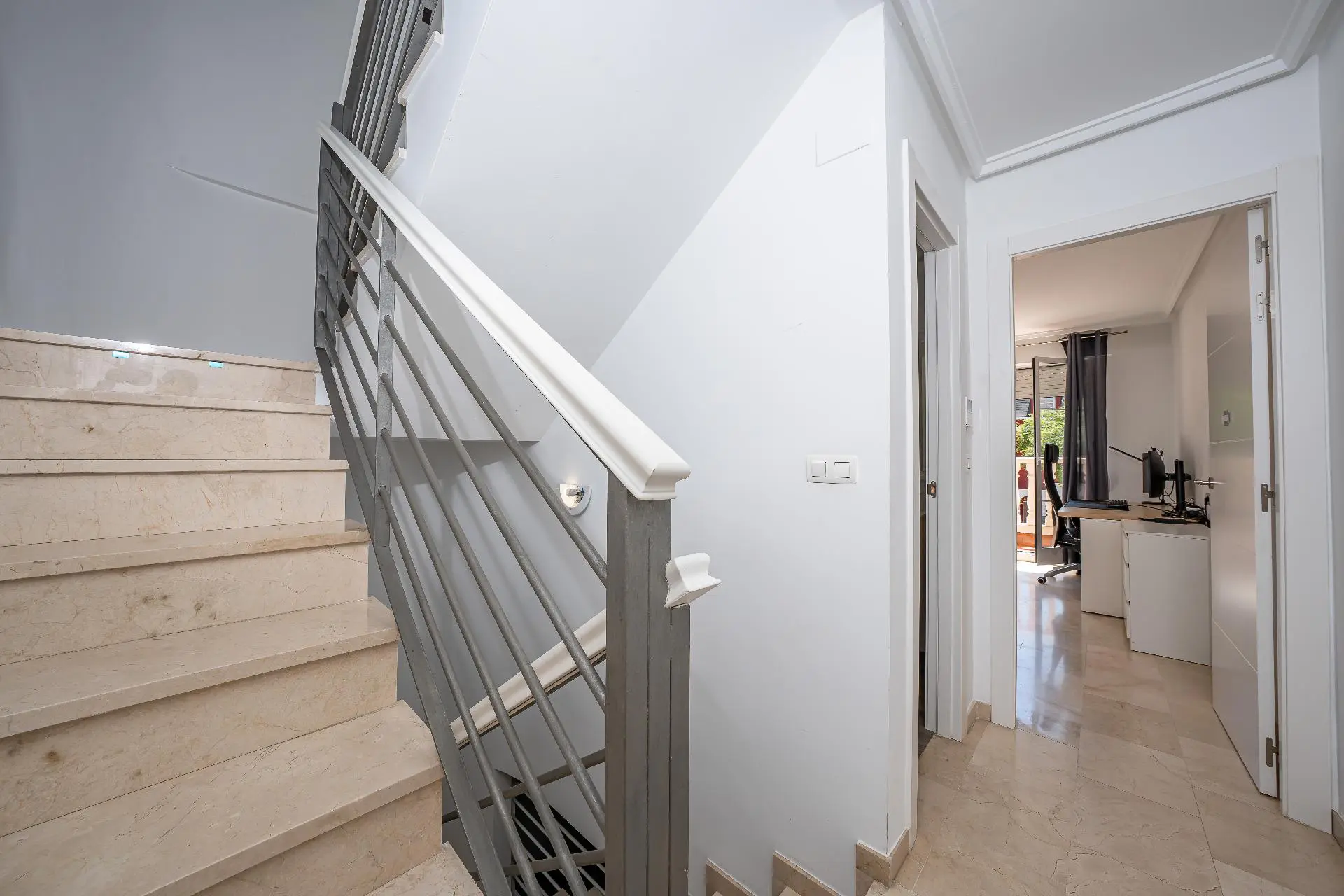 3-bedroom Terraced House In Elche, Spain (115 M²)