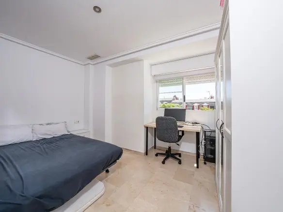 3-bedroom Terraced House In Elche, Spain (115 M²)