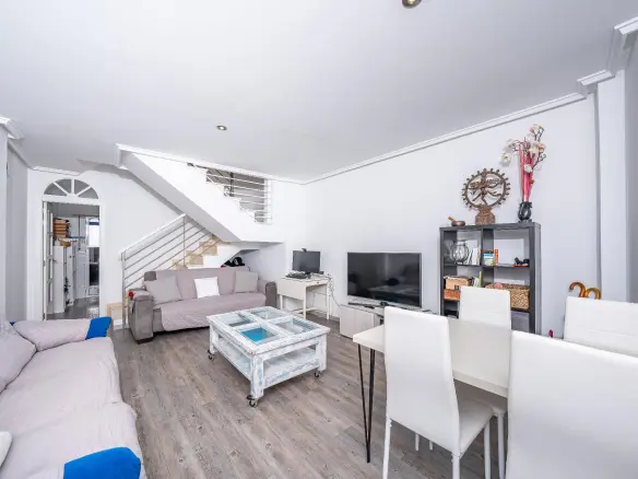 3-bedroom Terraced House In Elche, Spain (115 M²)