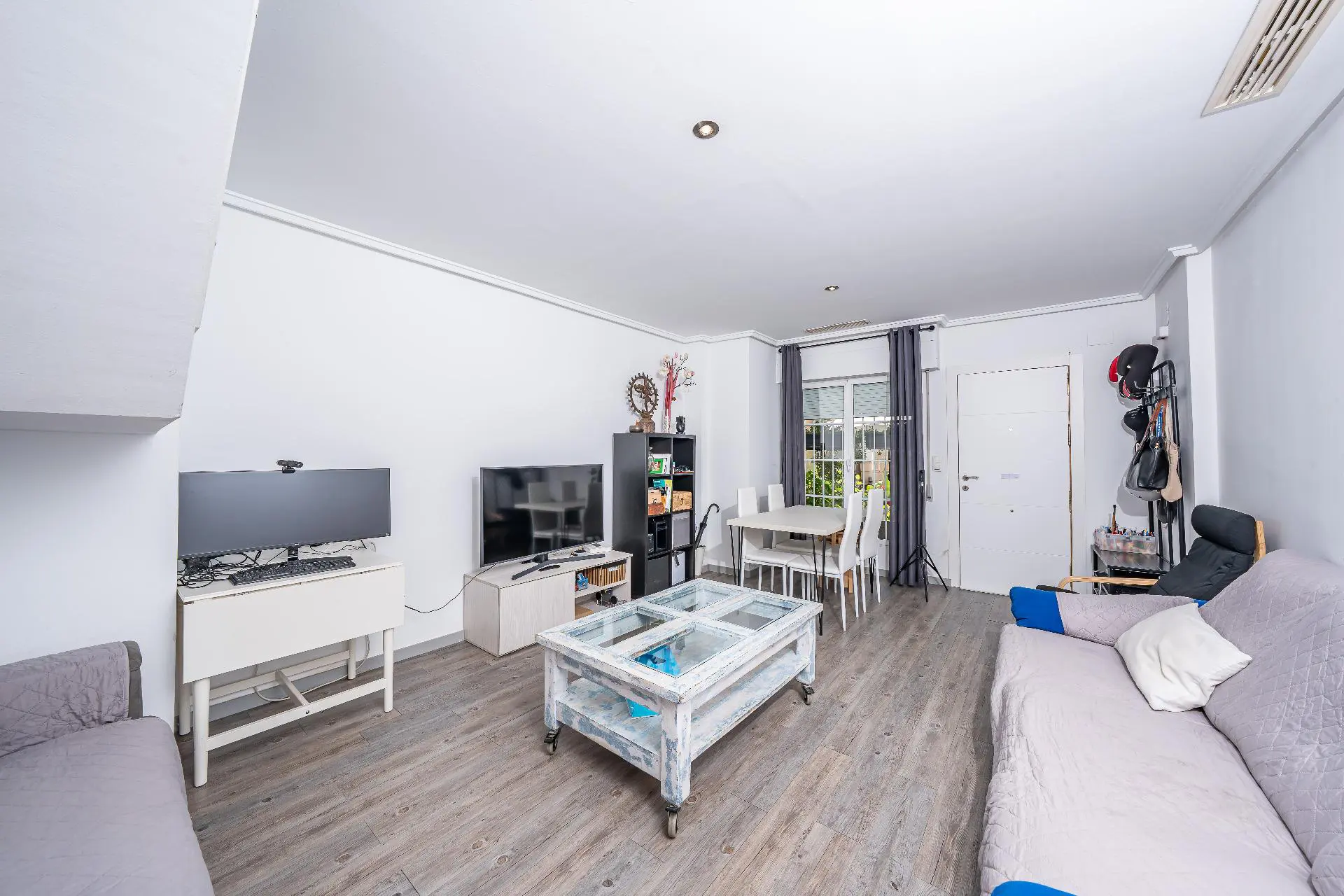 3-bedroom Terraced House In Elche, Spain (115 M²)