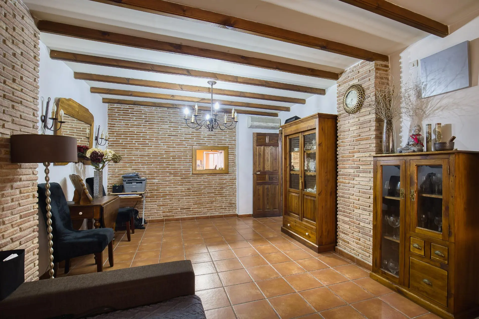 6-bedroom House In Novelda, Spain (364 M²)