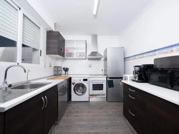 3-bedroom Terraced House In Elche, Spain (115 M²)