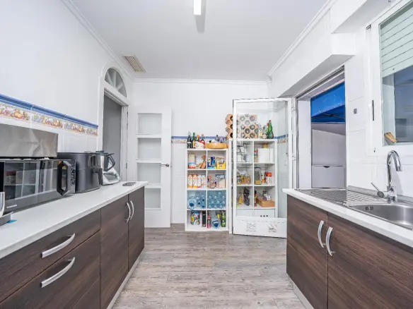 3-bedroom Terraced House In Elche, Spain (115 M²)