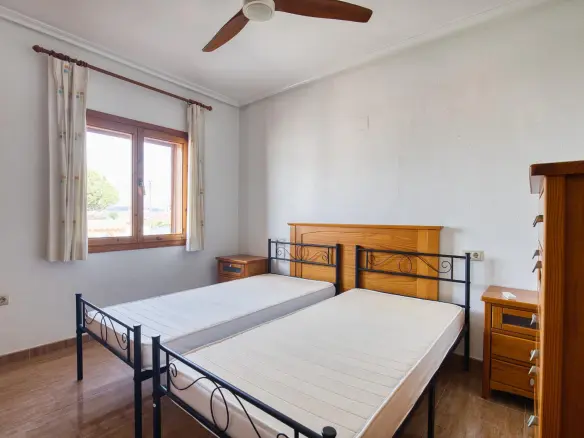6-bedroom Villa In Torrevieja, Spain (161 M²)