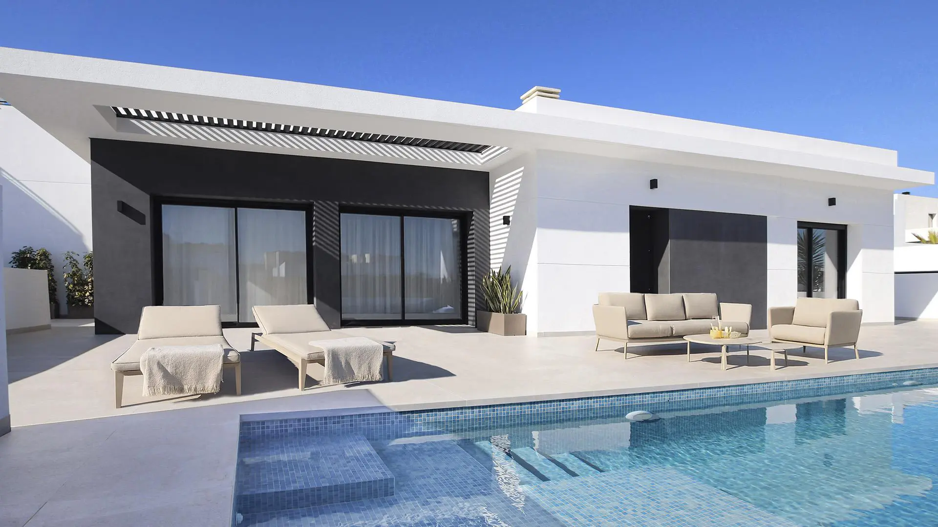 Villa Of 269 M² In Rojales, Spain