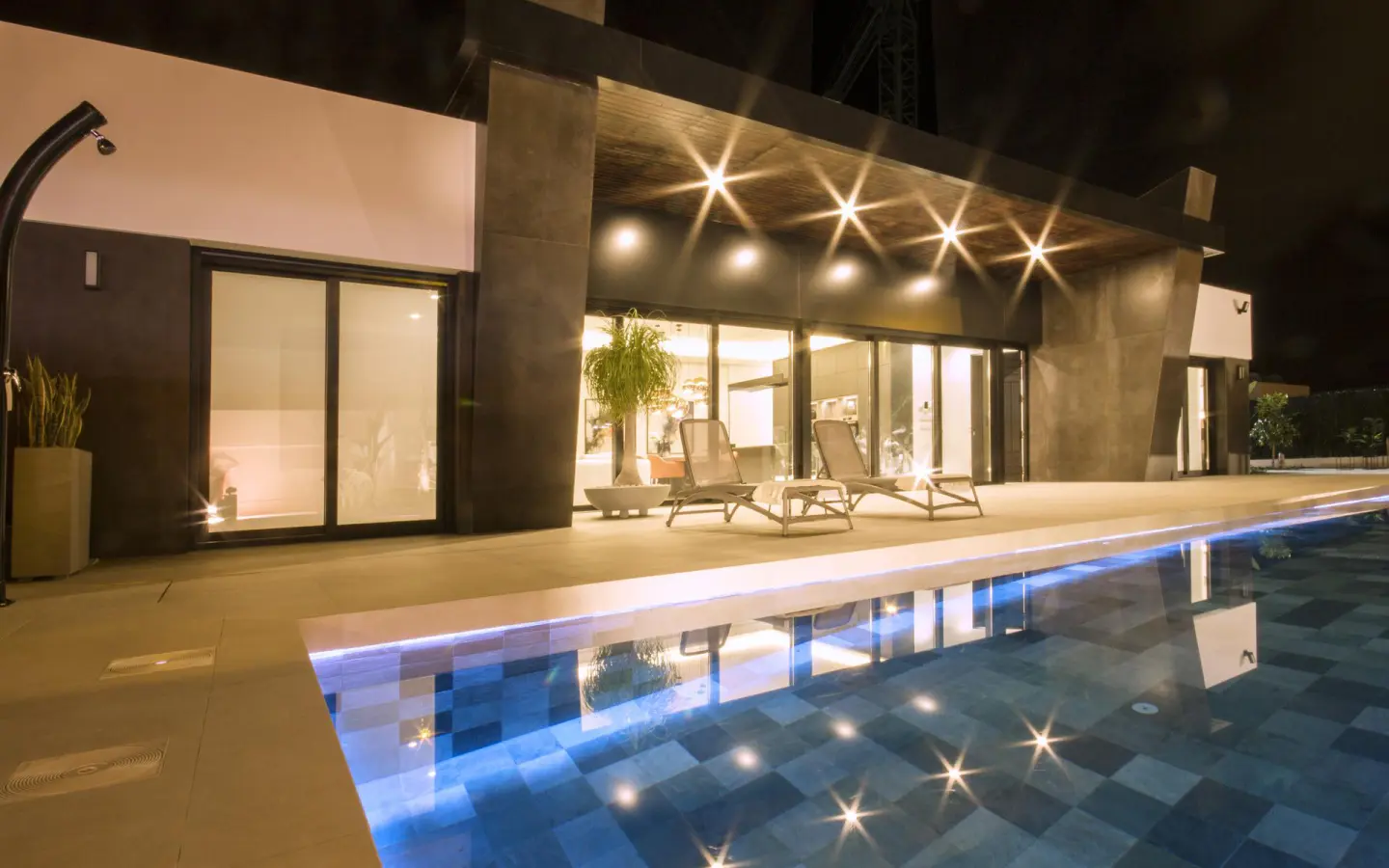 Villa Of 290 M² In Rojales, Spain