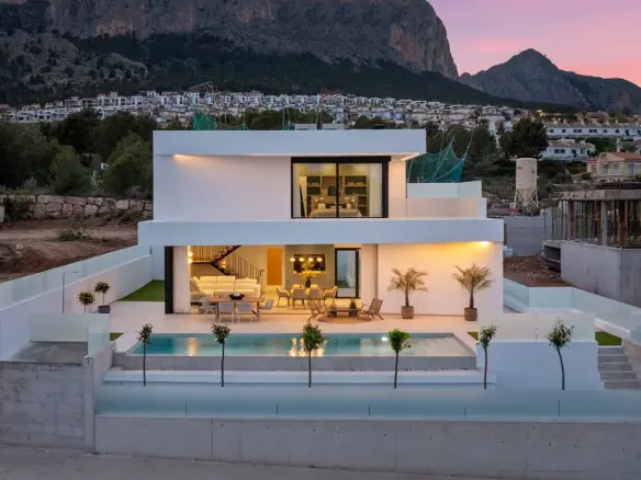 Villa Of 311 M² In Polop, Spain
