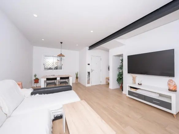 2-bedroom Duplex In Elche, Spain (128 M²)