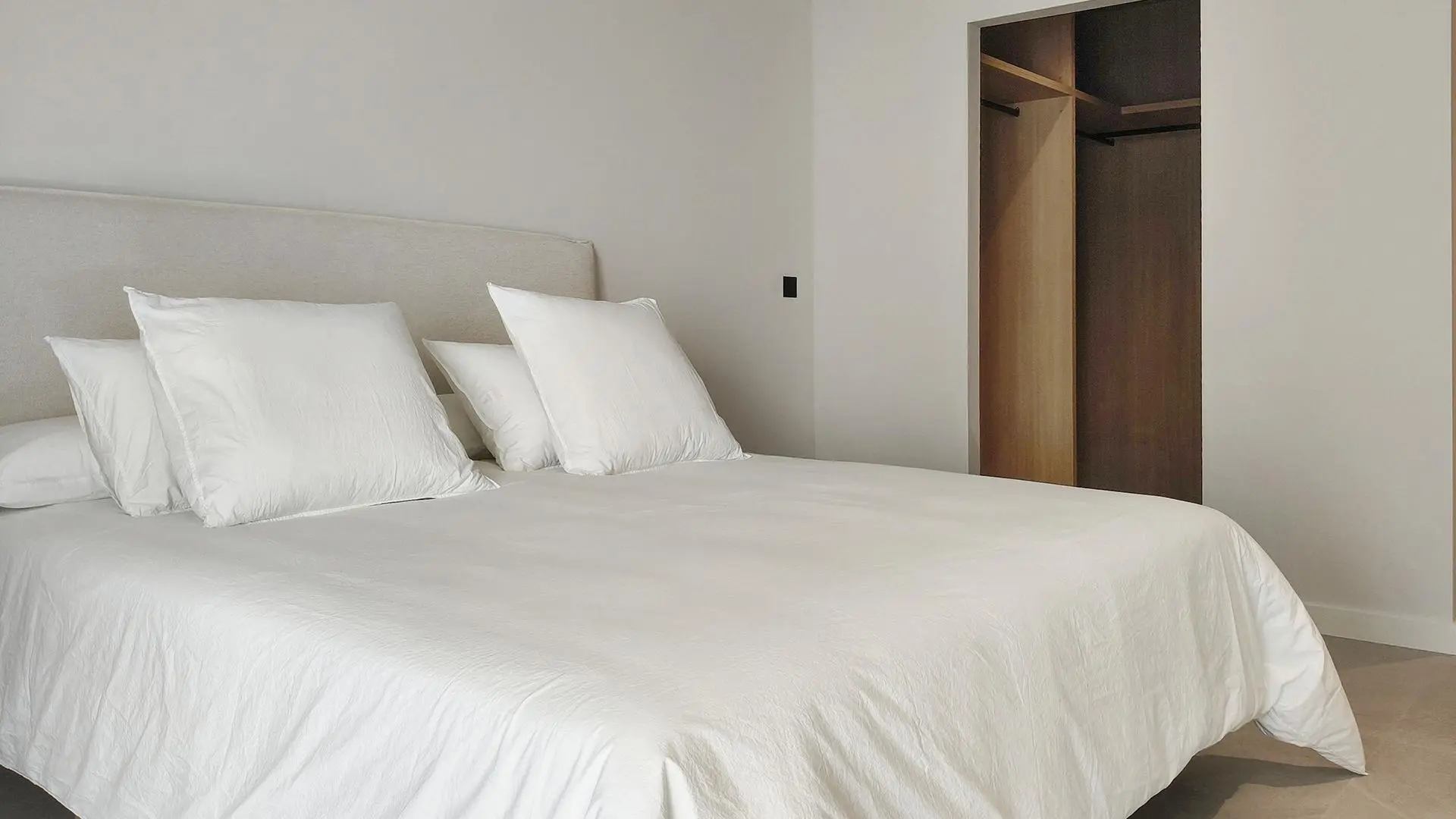 Villa Of 269 M² In Rojales, Spain