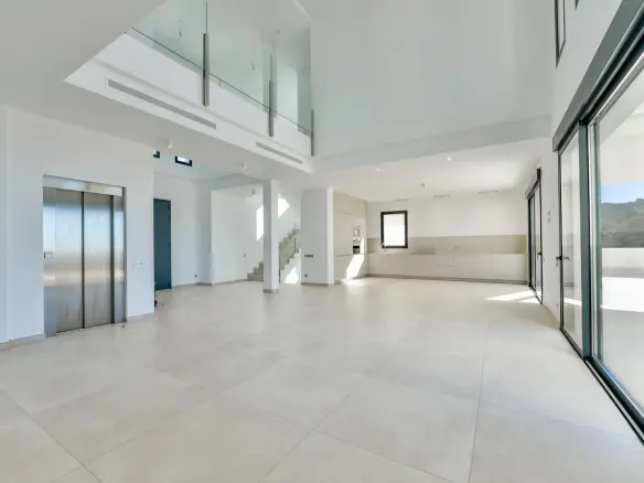 6-bedroom Villa In Finestrat, Spain (665 M²)