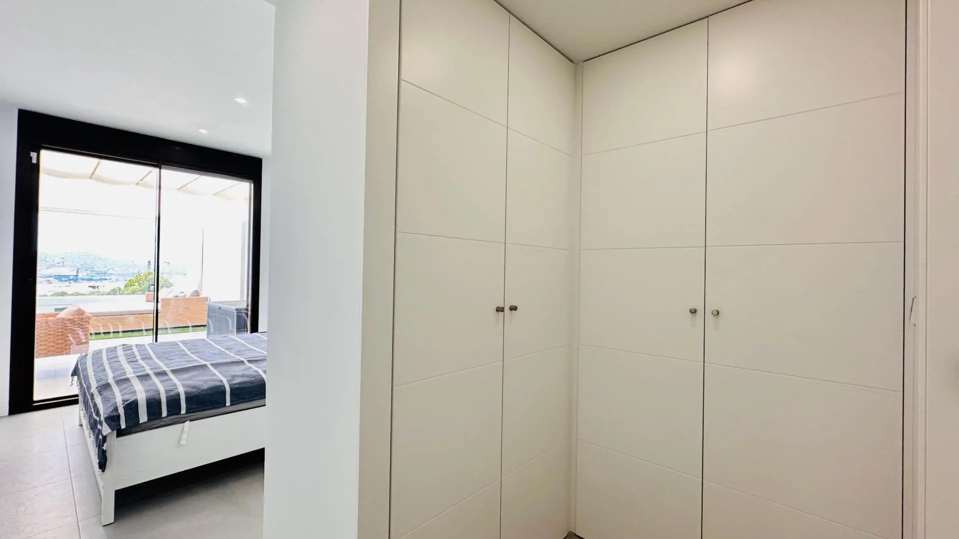 Apartment Of 100 M² In Finestrat, Spain