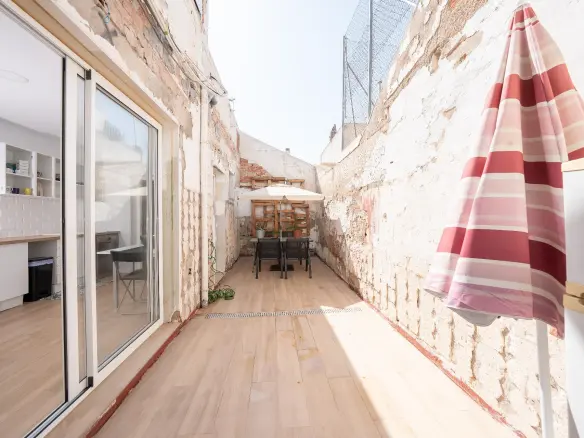 2-bedroom Duplex In Elche, Spain (128 M²)
