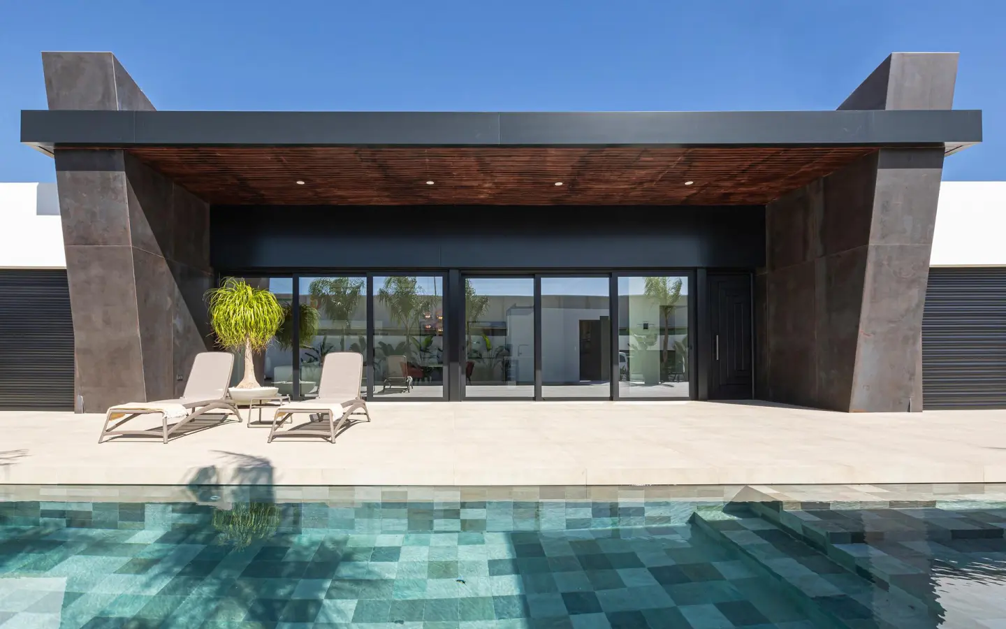 Villa Of 290 M² In Rojales, Spain