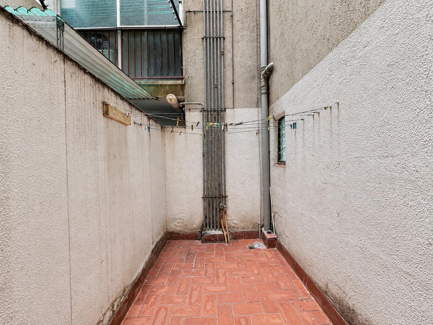 Apartment Of 70 M² In Montcada I Reixac, Spain