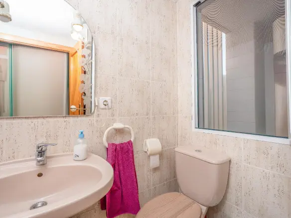1-bedroom Apartment In El Campello, Spain (66 M²)