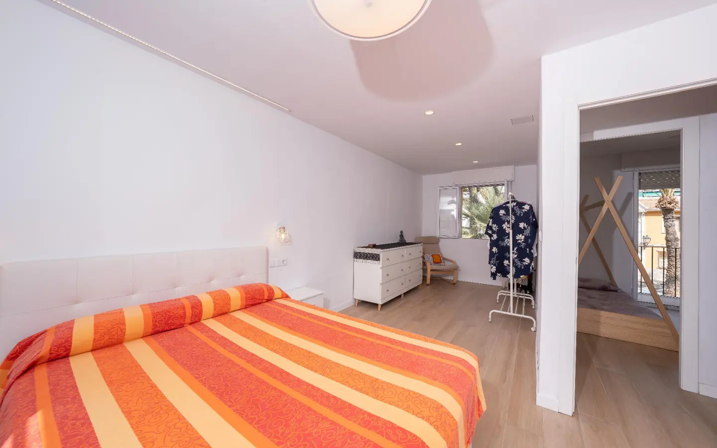 2-bedroom Duplex In Elche, Spain (128 M²)