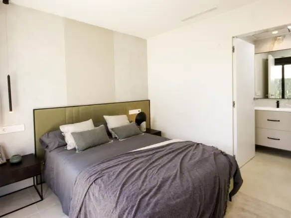 5-bedroom Villa In Rojales, Spain (290 M²)