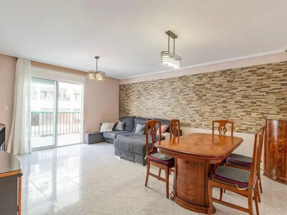 3-bedroom Flat In Calpe, Spain (126 M²)