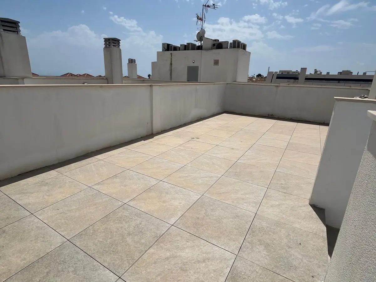 Flat Of 95 M² In Gran Alacant, Spain