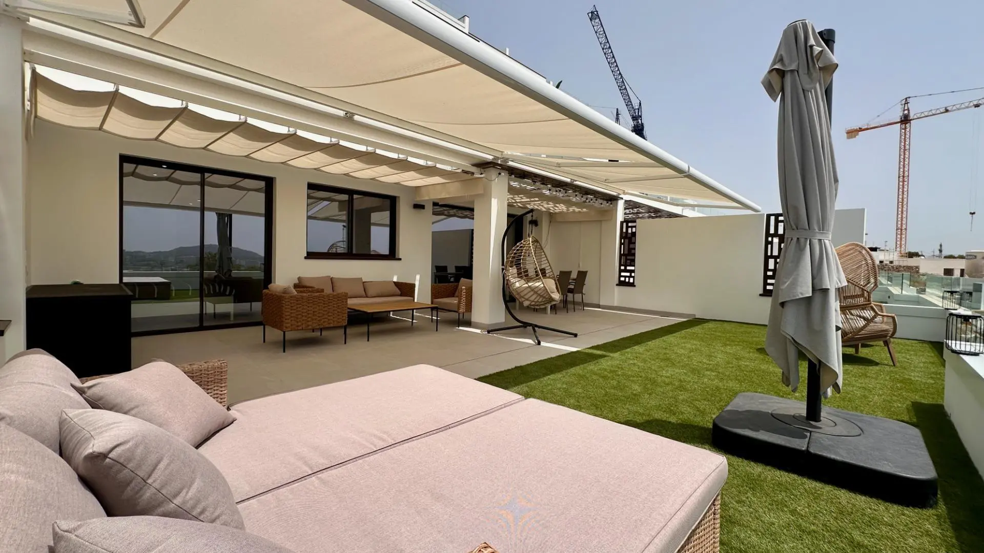 Apartment Of 100 M² In Finestrat, Spain