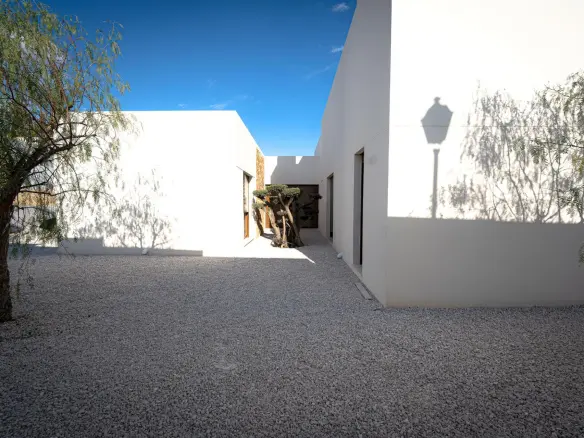 4-bedroom Villa In Rojales, Spain (187 M²)
