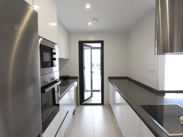 3-bedroom Apartment In San Miguel De Salinas, Spain (98 M²)