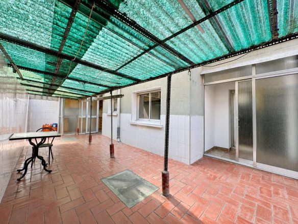 3-bedroom Apartment In Montcada I Reixac, Spain (80 M²)