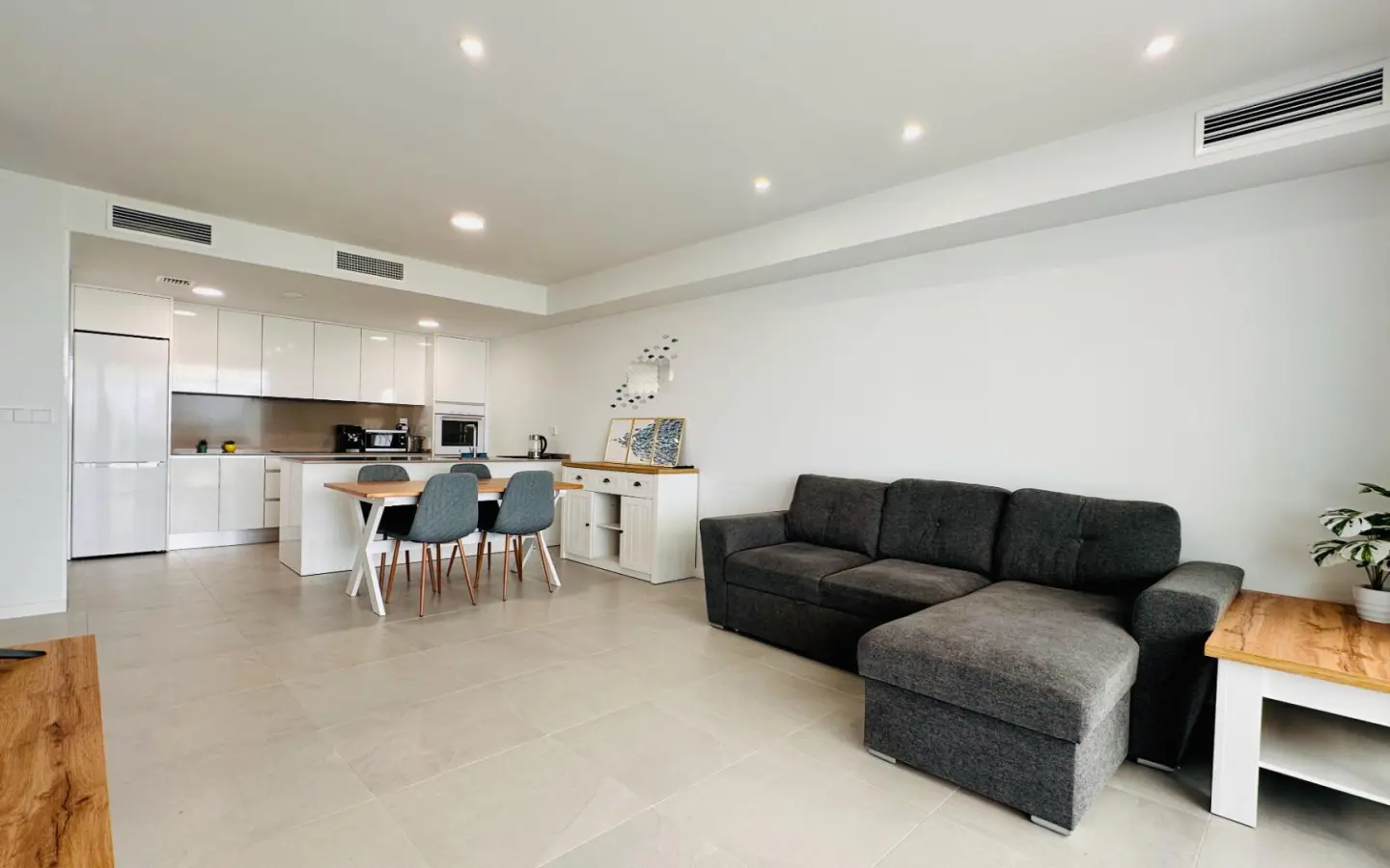 Apartment Of 100 M² In Finestrat, Spain