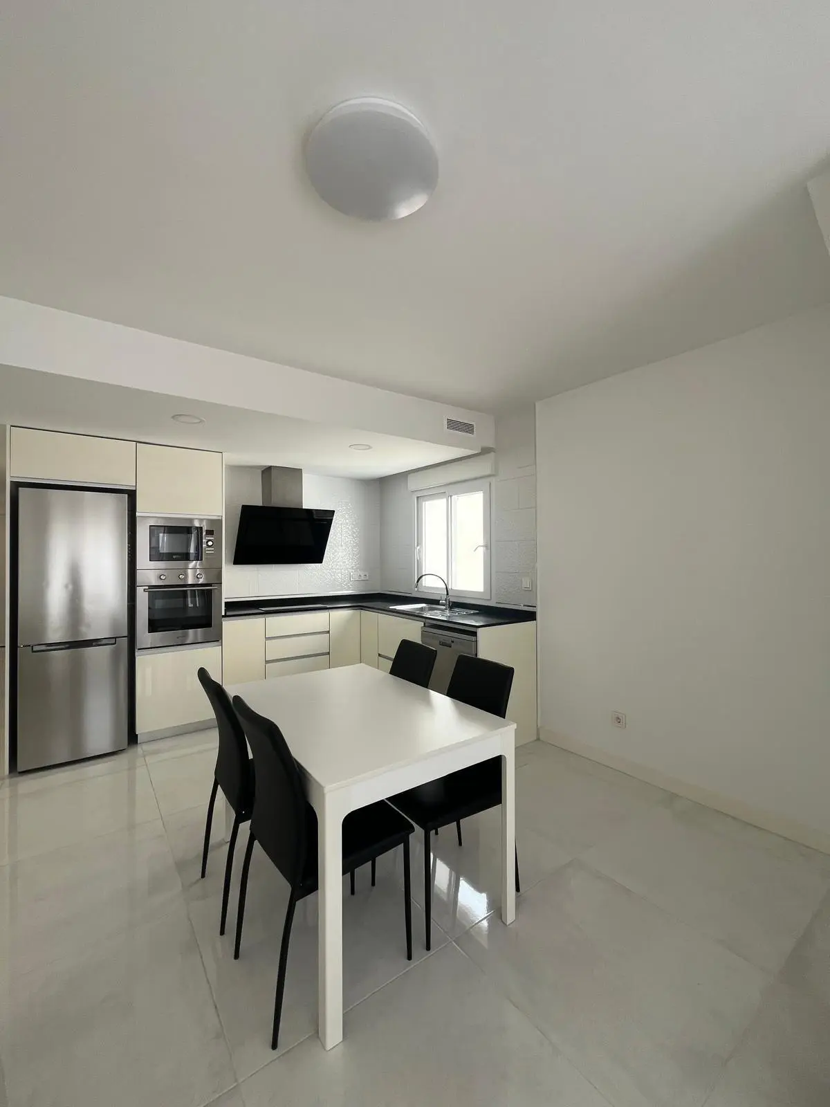 Flat Of 95 M² In Gran Alacant, Spain