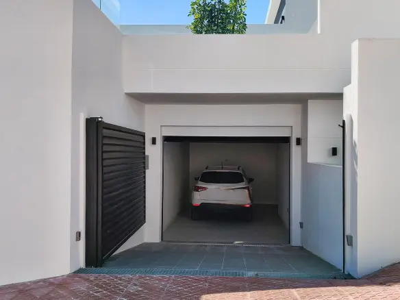 5-bedroom Villa In Rojales, Spain (248 M²)