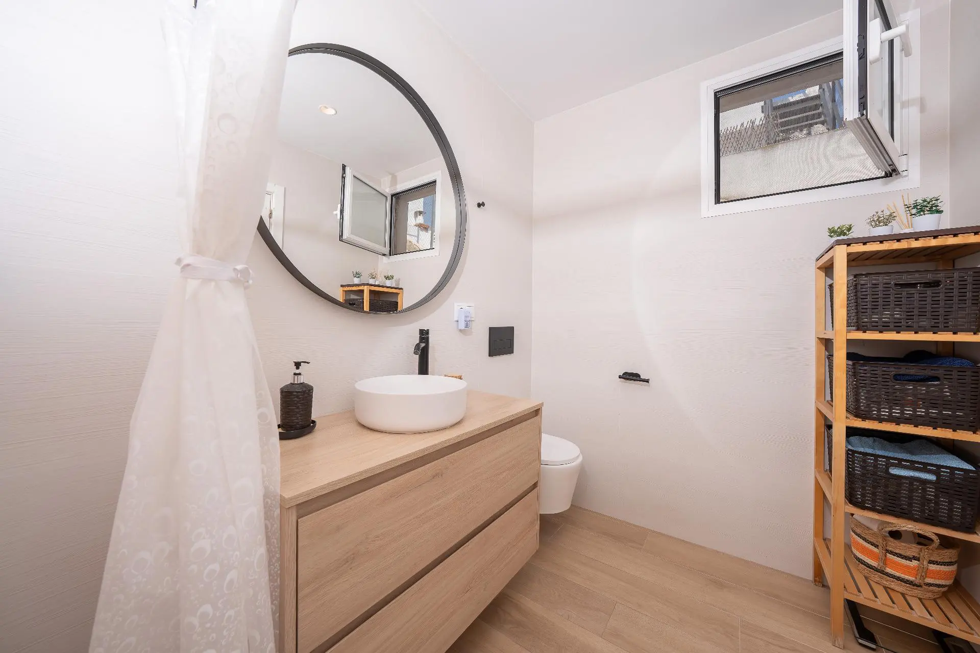 2-bedroom Duplex In Elche, Spain (128 M²)