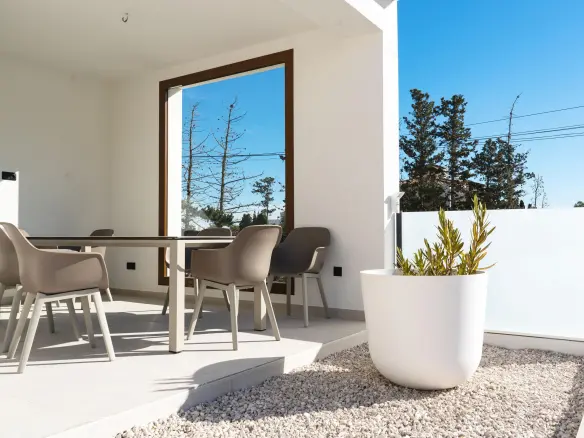 4-bedroom Villa In Rojales, Spain (187 M²)