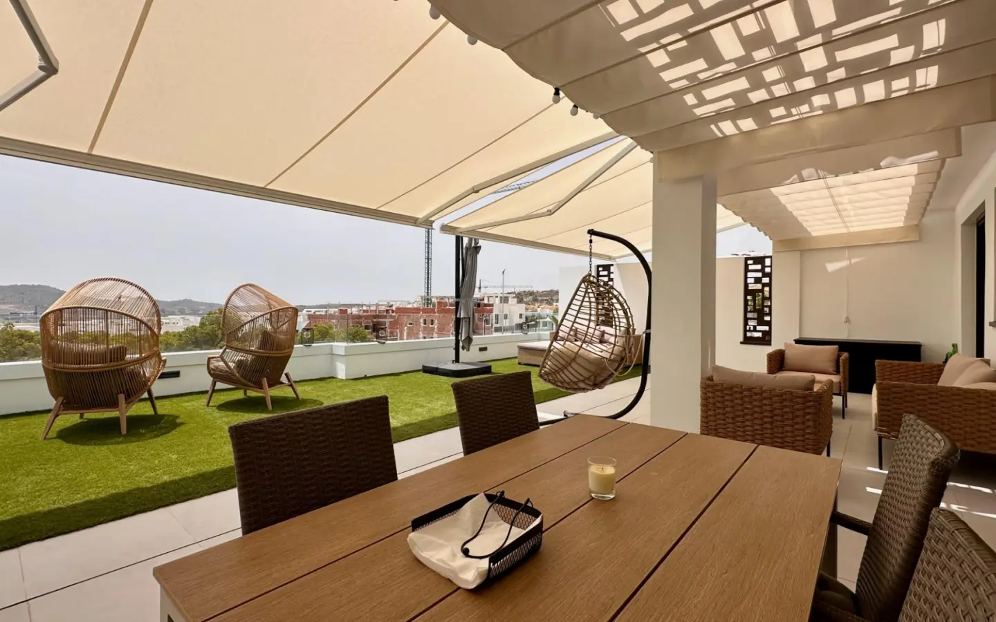 Apartment Of 100 M² In Finestrat, Spain