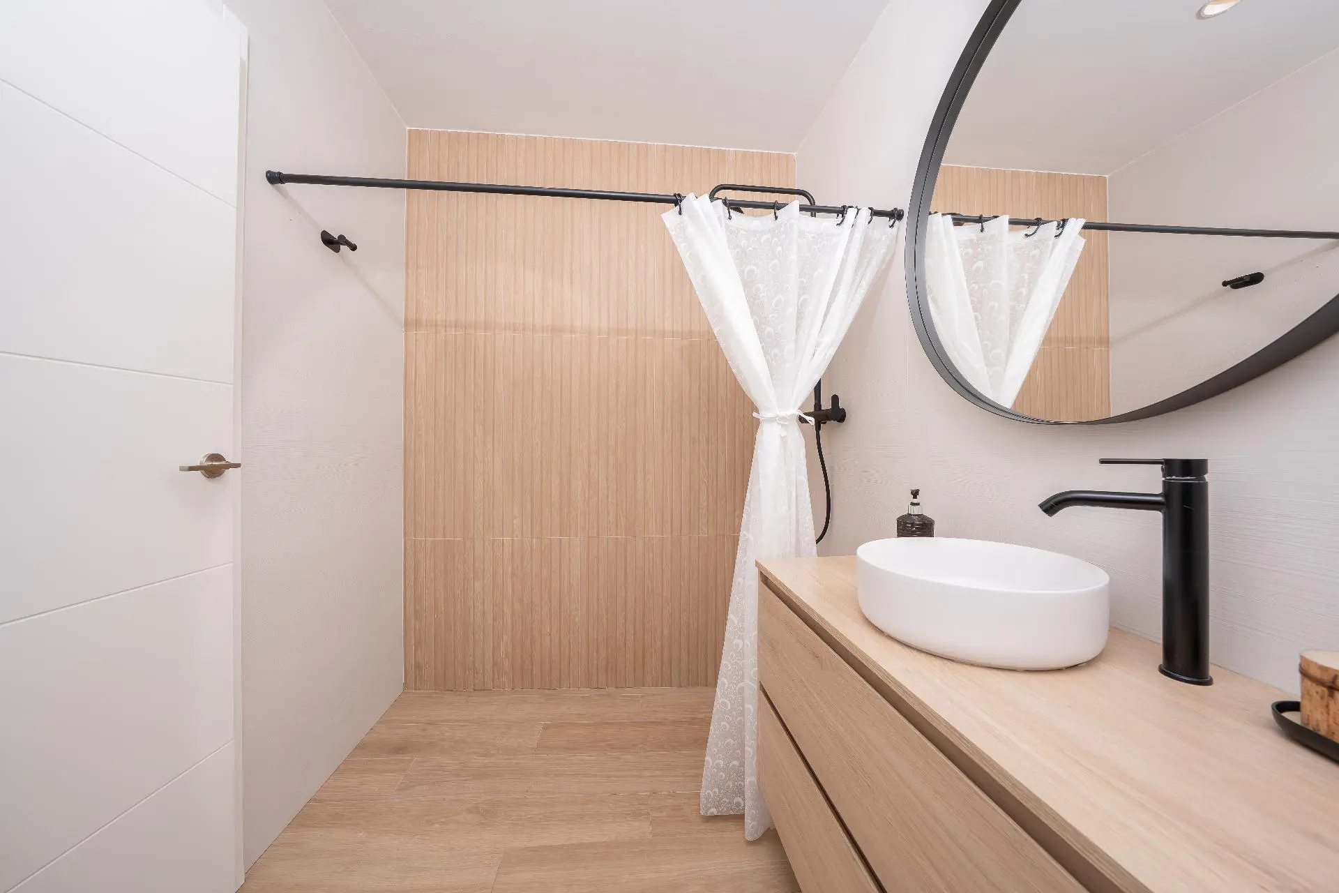 2-bedroom Duplex In Elche, Spain (128 M²)