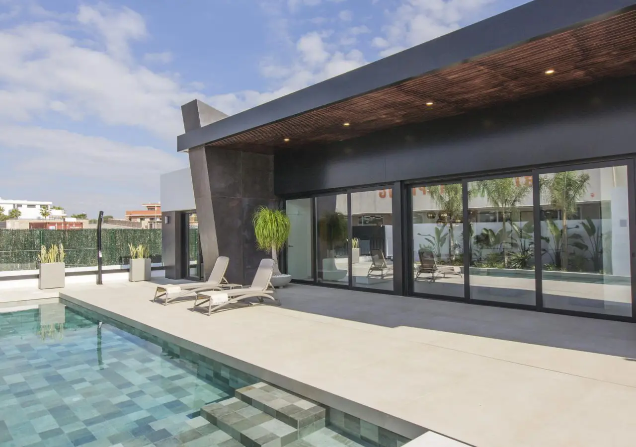 Villa Of 290 M² In Rojales, Spain