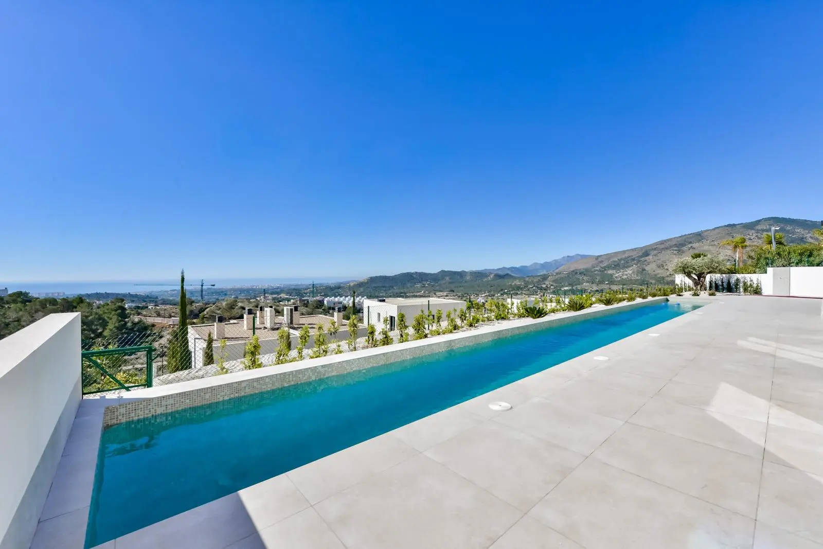6-bedroom Villa In Finestrat, Spain (665 M²)