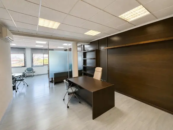 Industrial Unit In Almansa, Spain (1.110 M²)
