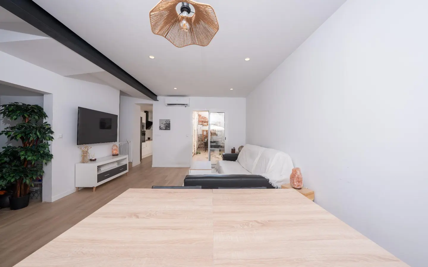 2-bedroom Duplex In Elche, Spain (128 M²)