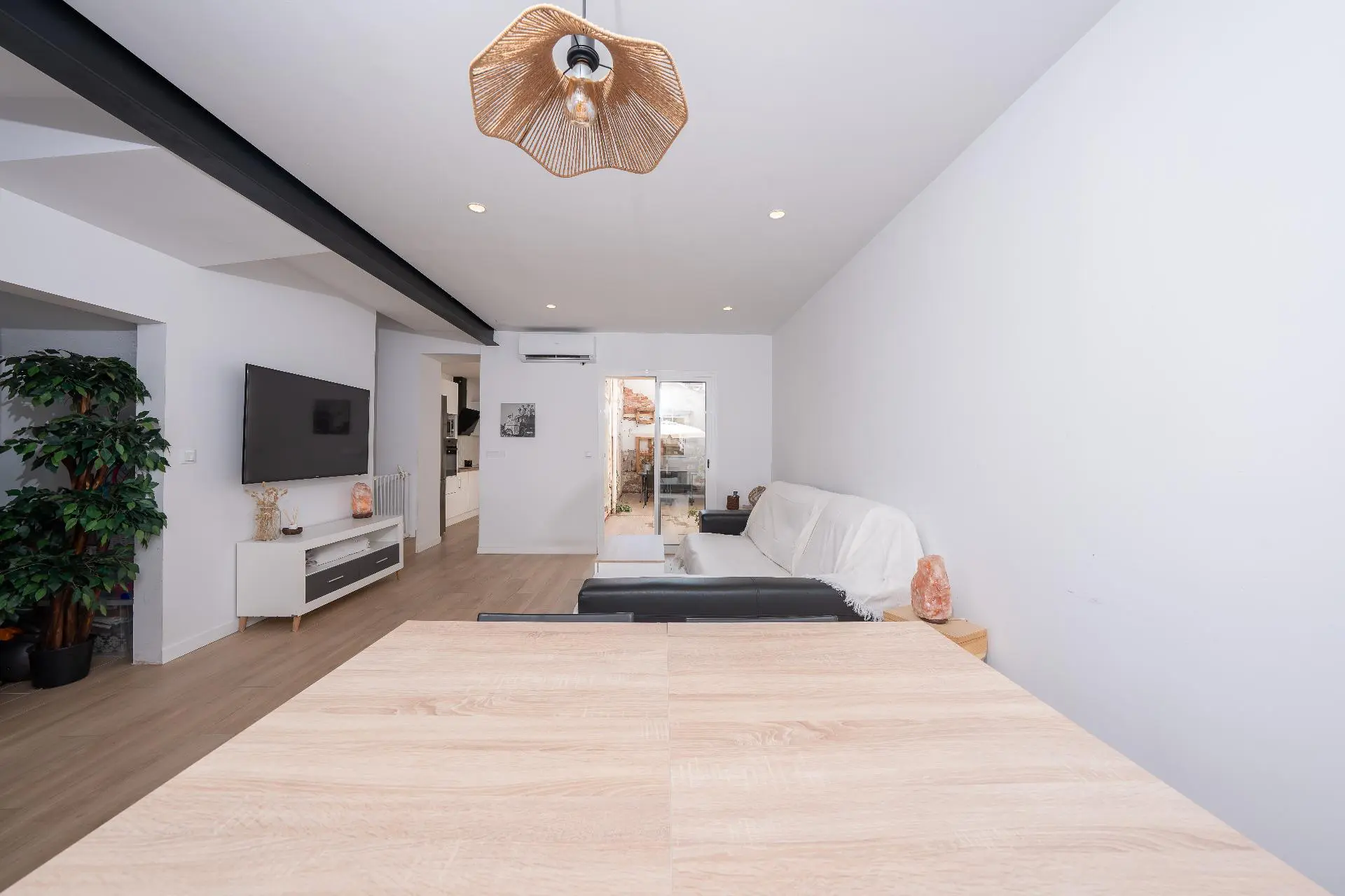 2-bedroom Duplex In Elche, Spain (128 M²)