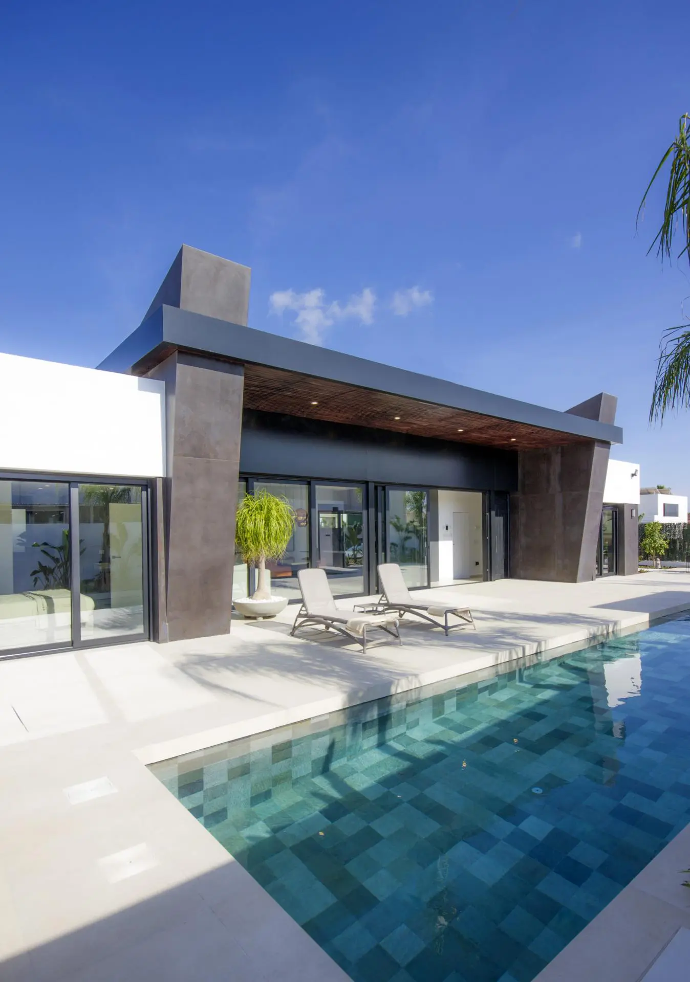 Villa Of 290 M² In Rojales, Spain